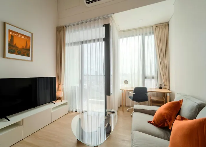 公寓 5 Star Luminous Sukhumvit Infinity Pool Gym Sauna 曼谷