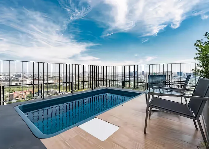 5 Star Luminous Sukhumvit Infinity Pool Gym Sauna