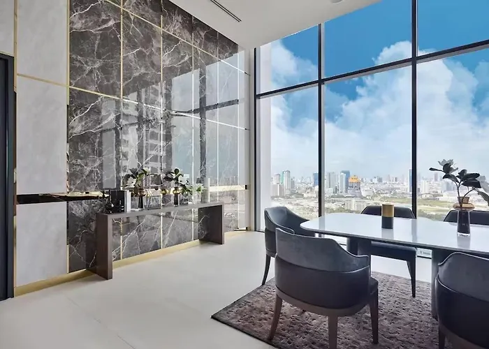 5 Star Luminous Sukhumvit Infinity Pool Gym Sauna * 曼谷