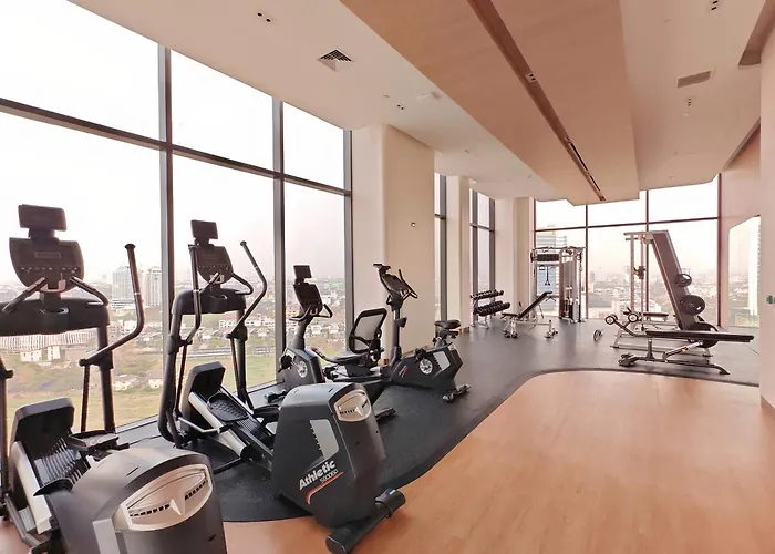 5 Star Luminous Sukhumvit Infinity Pool Gym Sauna * 曼谷